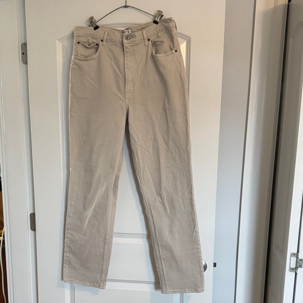 Abercrombie & Fitch Straight-Leg Jeans in Light Beige